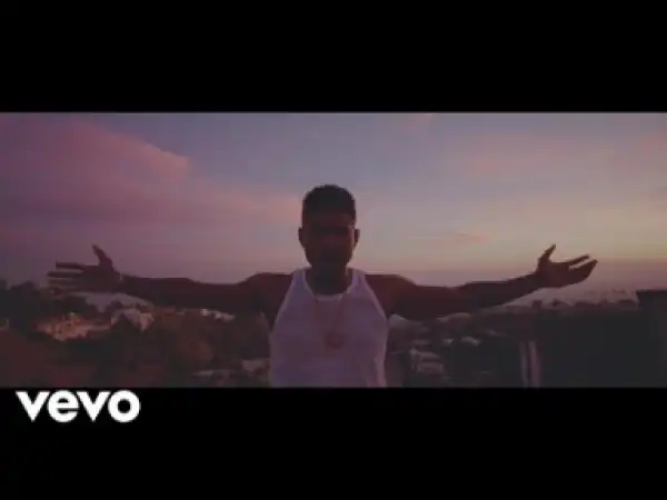 Usher – Peace Sign